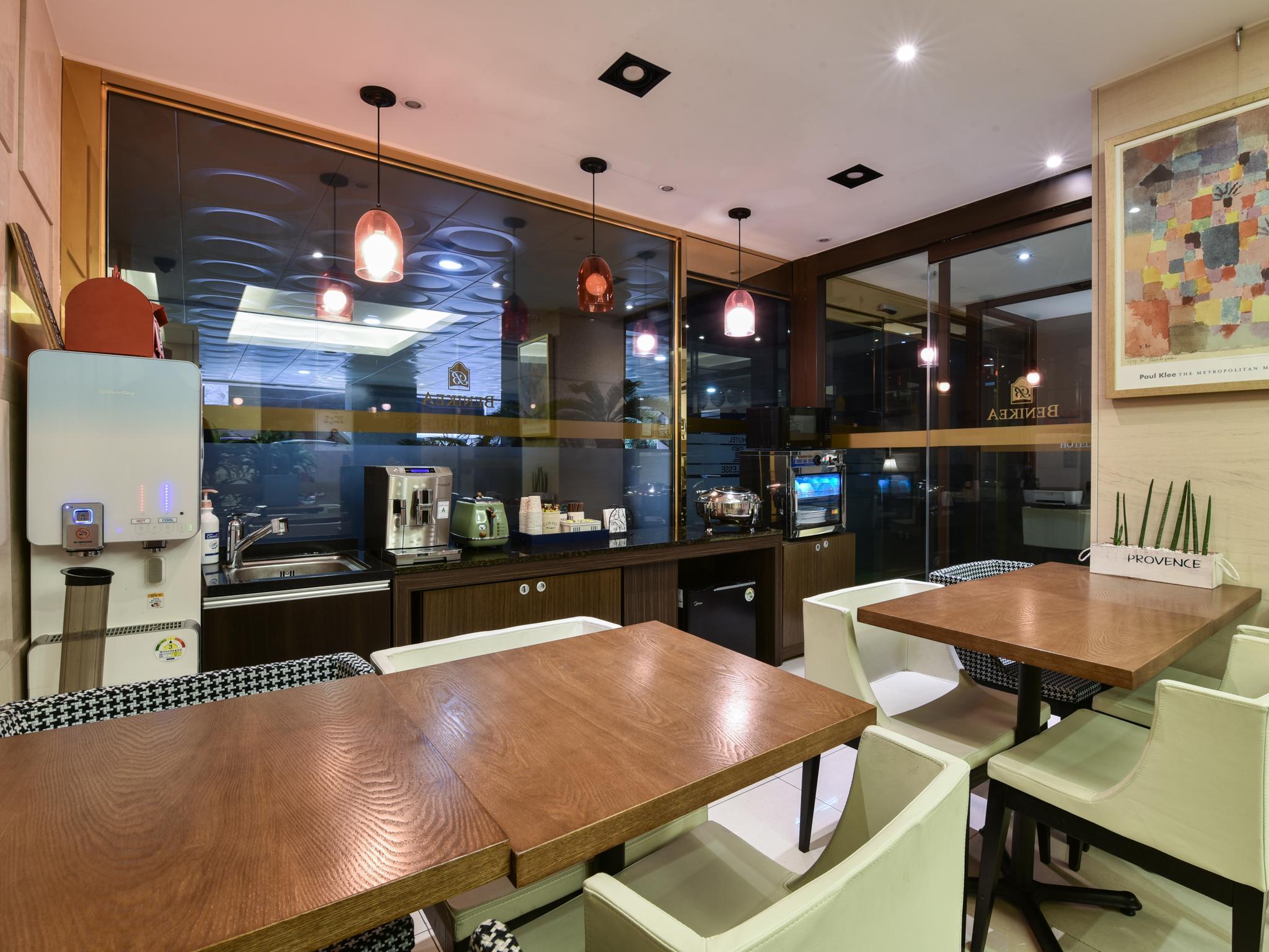 Hotel Noblesse, Yeoksam Seoul Exterior photo