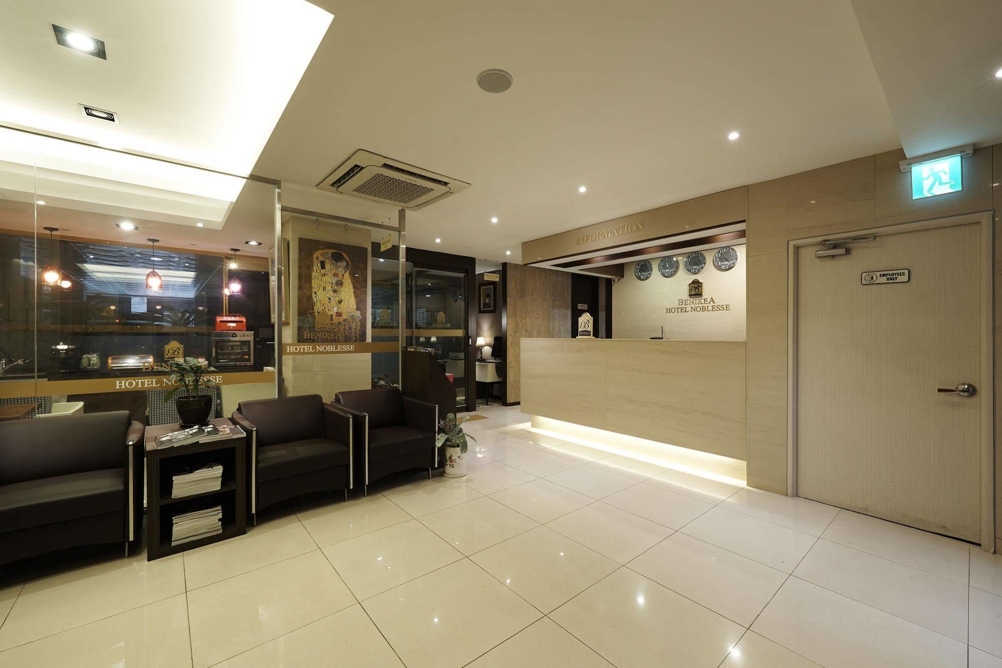 Hotel Noblesse, Yeoksam Seoul Exterior photo