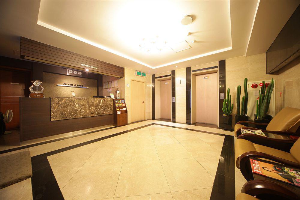 Hotel Noblesse, Yeoksam Seoul Exterior photo